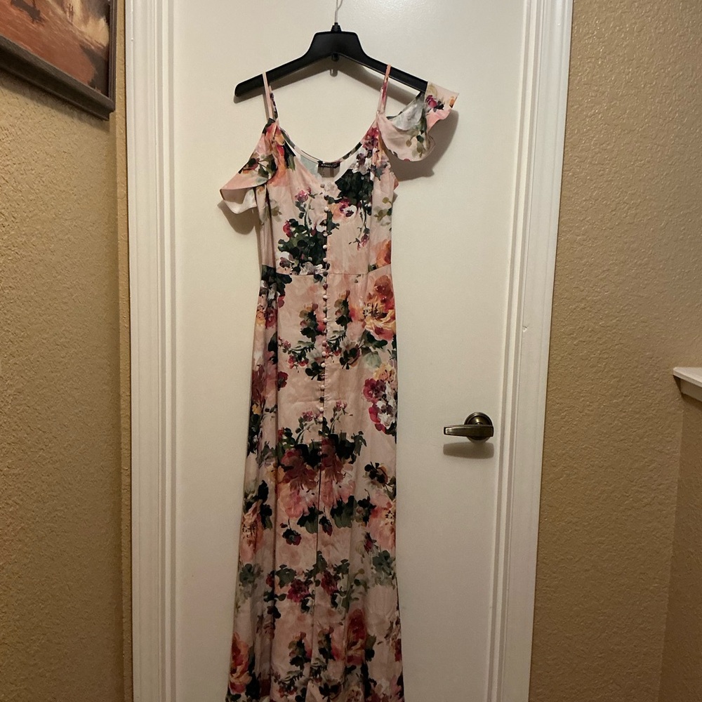 bebe Blush Pink Floral Cold-Shoulder Maxi Dress